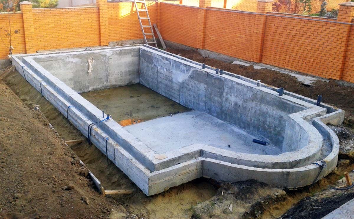 Строительство и реконструкция бетонных бассейнов